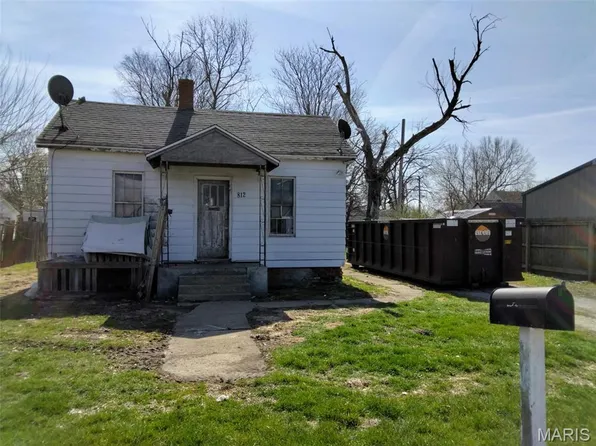 812 N Chicago St, Lincoln, IL 62656