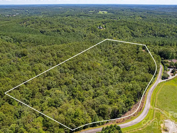 473 Jones Rd, Mill Spring, NC 28756