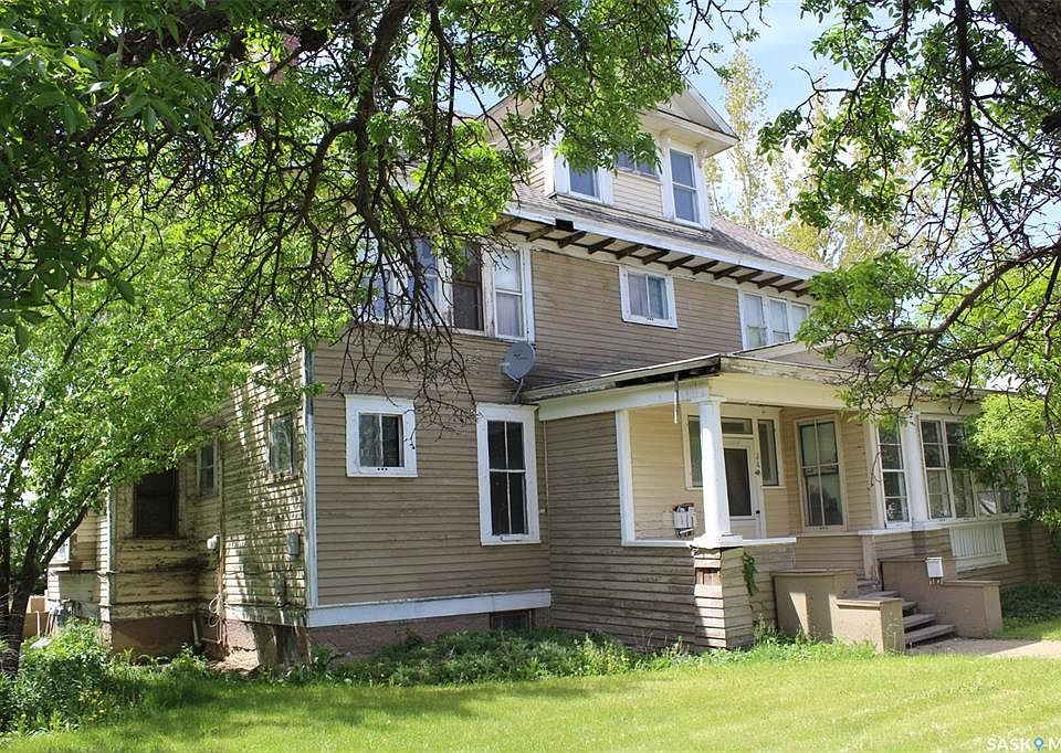 347 Government Rd N, Weyburn, SK S4H 0P5 MLS SK898219 Zillow