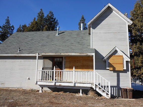 1st image of 2090 8th Ln