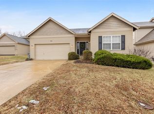904 Daffodil Trl, O'Fallon, MO 63368