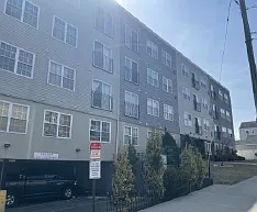 9-23 8th Ave #201