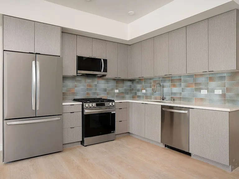 5321 Cartwright Ave #Z105 — Photo 22