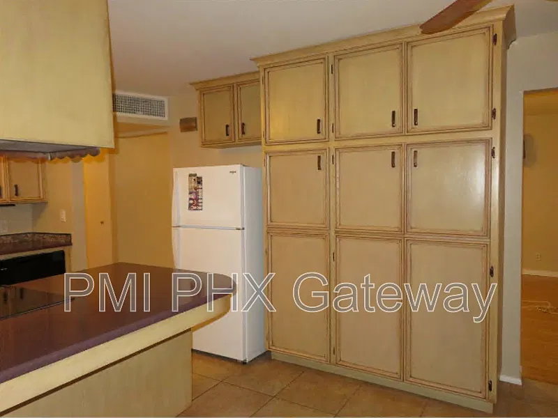 Papago Parkway — Photo 2