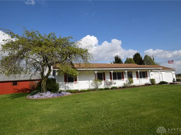 101 Emerald Dr, Saint Paris, OH 43072