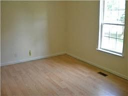 4th image of 141 Clearidge Dr