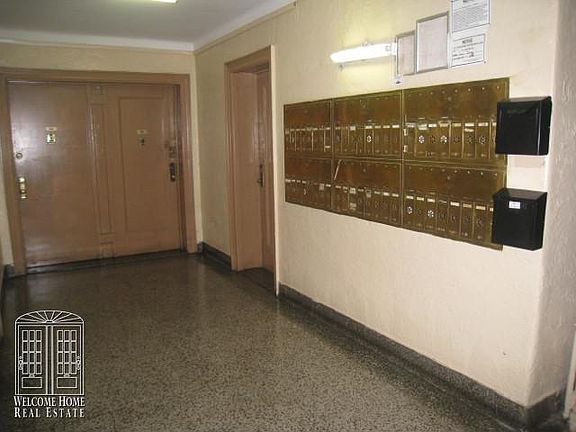 4th image of 4115 46th St APT 3H