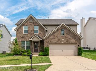 8807 Talon Ridge Dr, Louisville, KY 40229