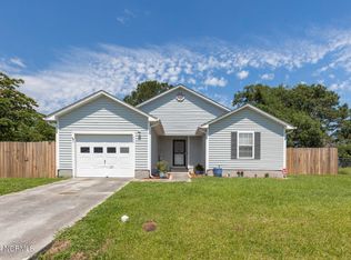 306 Benjamin Ct, Jacksonville, NC 28540