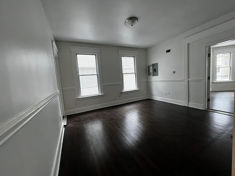 879 Elm St — Photo 19