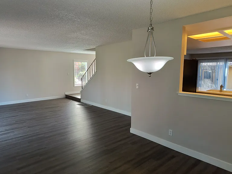 6805 Castillo Ct — Photo 13