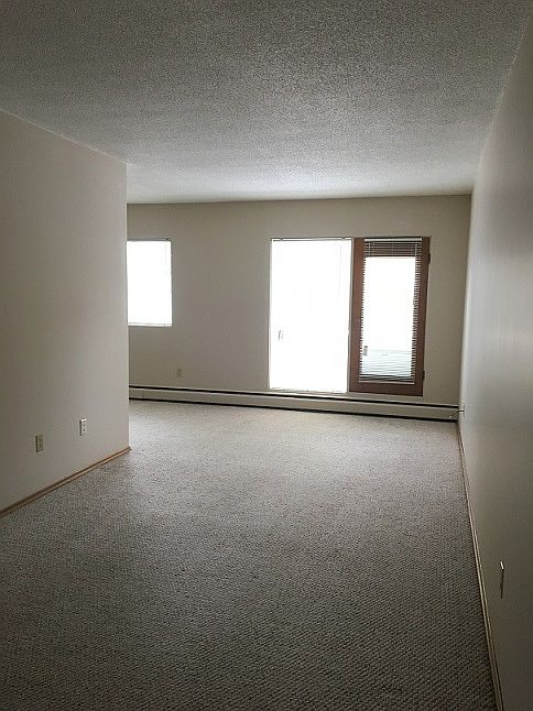 1st image of 5301 46th Ave #303