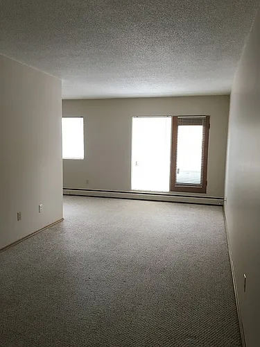 5301 46th Ave #303 Photo 1