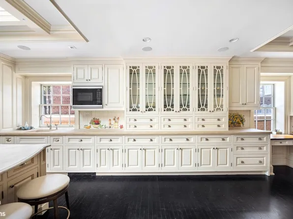 1035 Park Avenue image 12 of 22