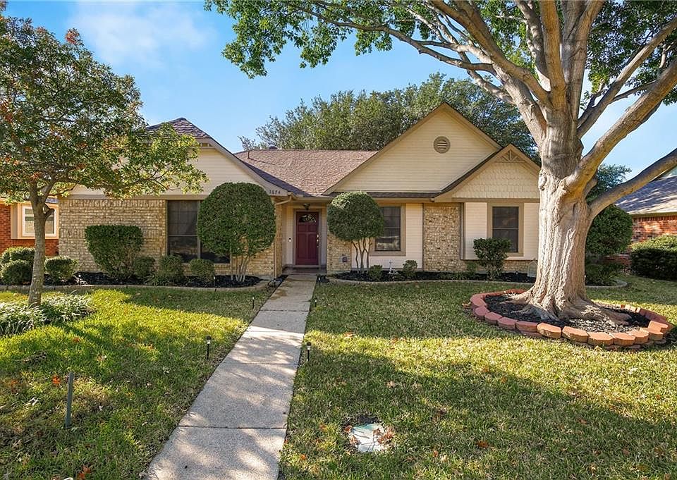 1st image of 1674 Autumn Breeze Ln