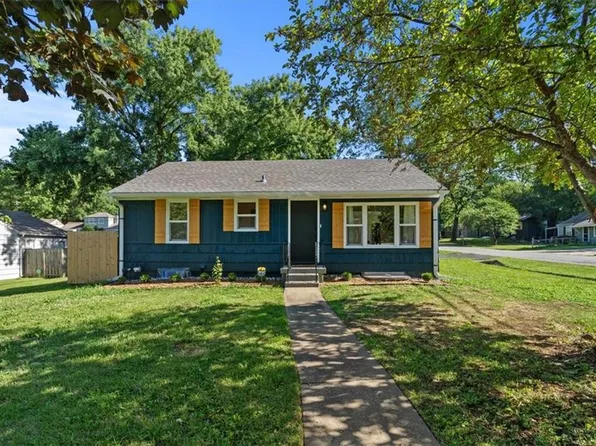2 W 89th Ter, Kansas City, MO 64114