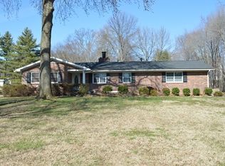 10014 Petersburg Rd, Evansville, IN 47725