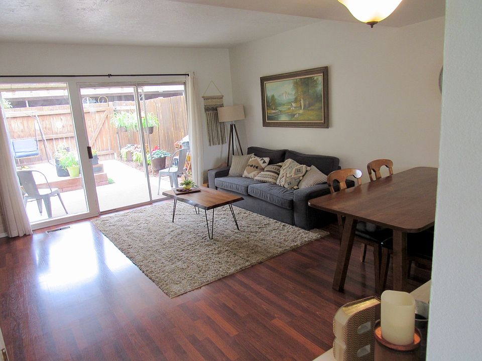 Living and Dining Area