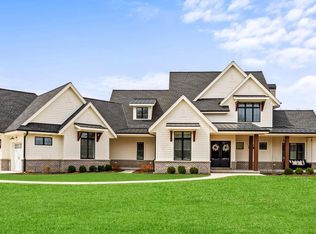 S1W33777 Abitz Rd, Oconomowoc, WI 53066