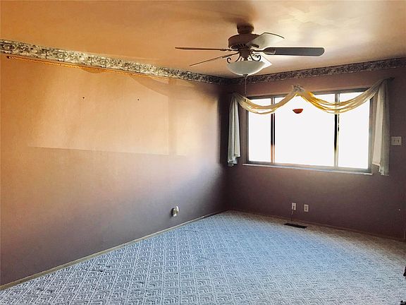 4th image of 9839 Luna Ave