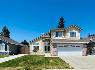 1628 Crow Creek Dr, Oakdale, CA 95361