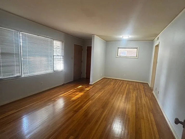 186 E Salem Dr — Photo 7