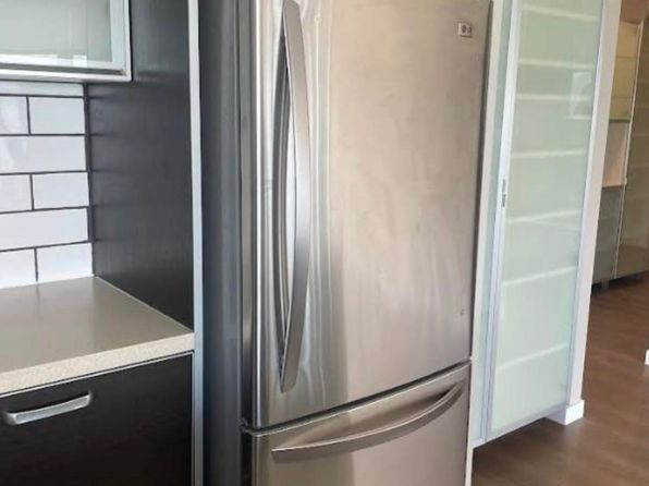 2 bedroom rental in Surrey — photo 6