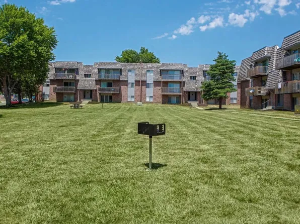 The Pines at Q Plaza Apartments