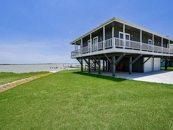 5th image of 1950 W Bayshore Dr