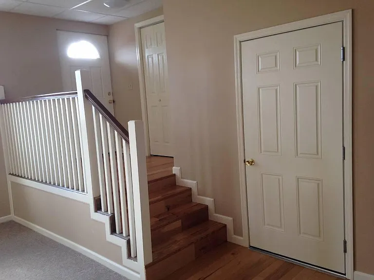 494 Mill St — Photo 2