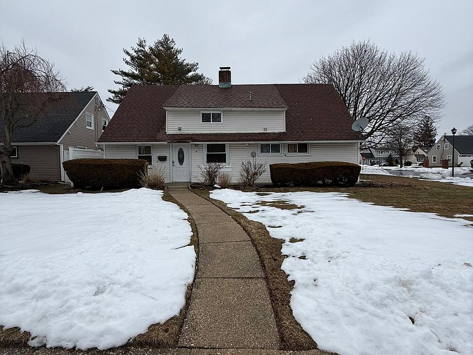 1st image of 29 Blossom Ln Floor 1