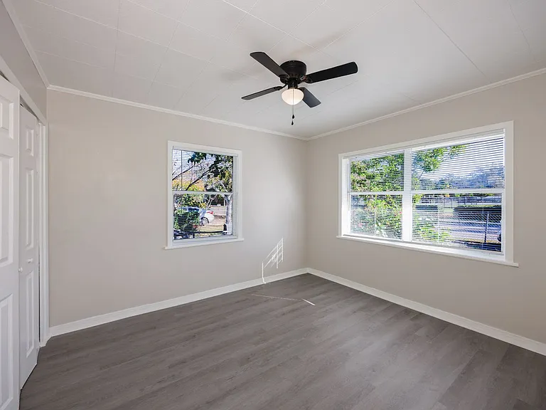 1530 S Martin Luther King Jr Ave — Photo 18