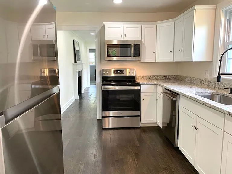 1206 Rolling Fields Dr — Photo 12