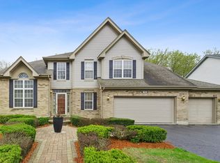 1701 Rolling Hills Dr, Crystal Lake, IL 60014