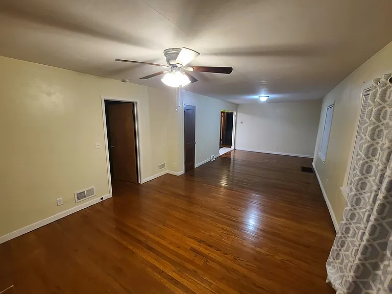 2101 Pickett St — Photo 19