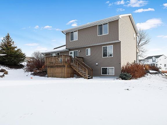 4th image of 103 Shepherdia Ct