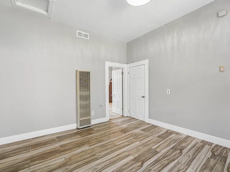 517 Branciforte St — Photo 8