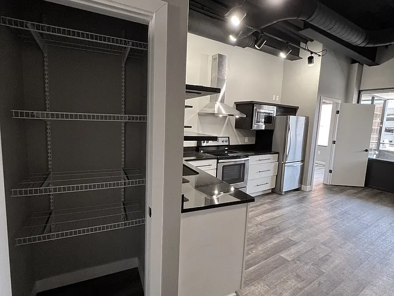 157 S Kalamazoo Mall — Photo 119