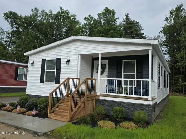 395 Cheshire Rd #113, Pittsfield, MA 01201