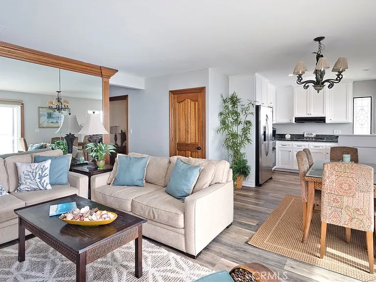 1249 Ocean Front #C — Photo 3