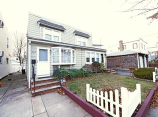 33-14 204th St, Bayside, NY