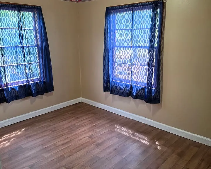 2440 Yates Dr — Photo 4