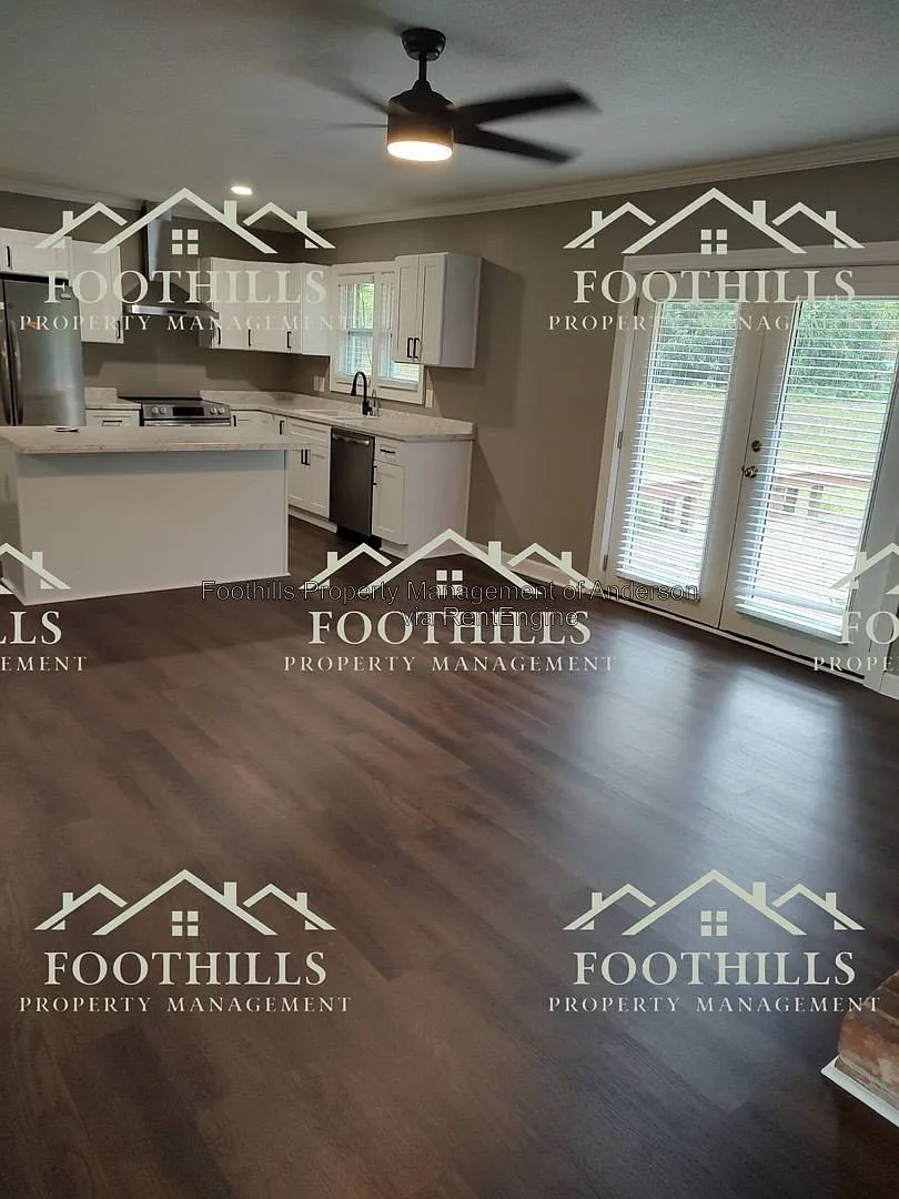 3 bed, 2.0 bath, 1596 sqft, $1,750 — Photo 4