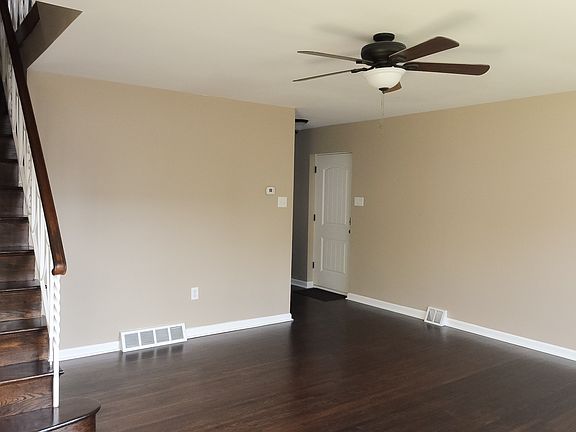 5th image of 732 Livezey Ln