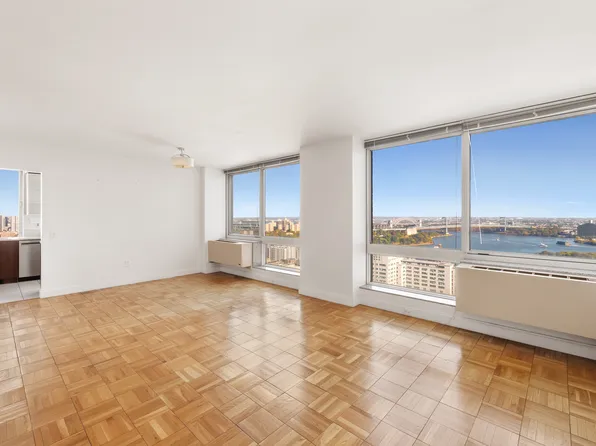 215 East 96th Street image 7 of 13