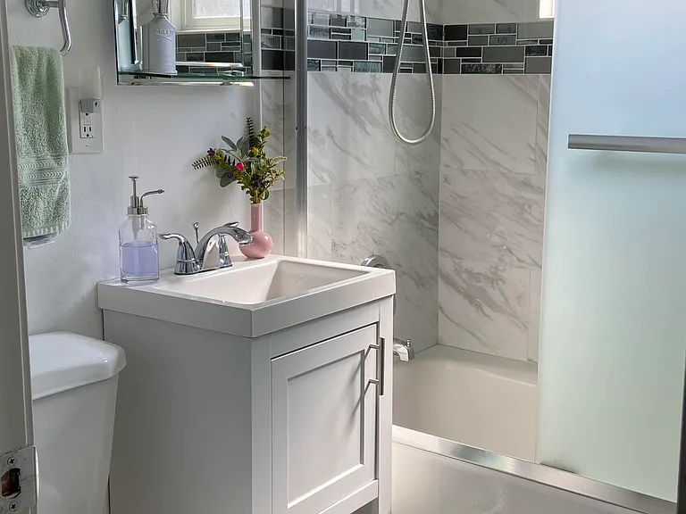 4470 Mount Castle Ave — Photo 3