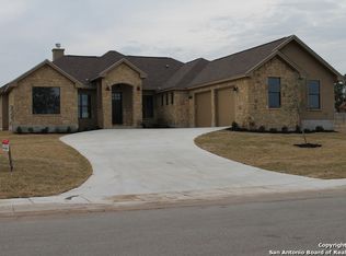 624 Oak Creek Pkwy, Seguin, TX 78155