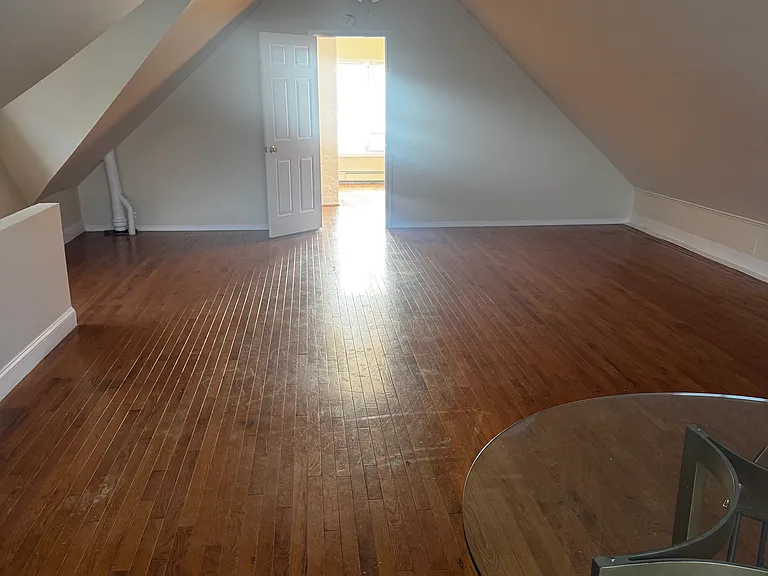 1100 E 180th St #2 — Photo 3