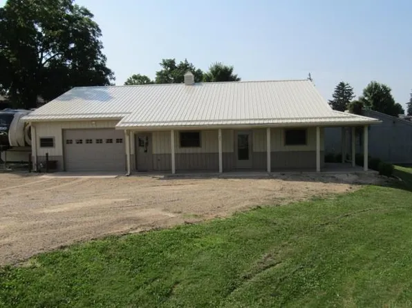 201 W Van Buren St, Garnavillo, IA 52049
