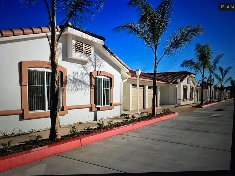 55+ Terrace at Seven Hills 1BR/1BA with parking — Photo 15